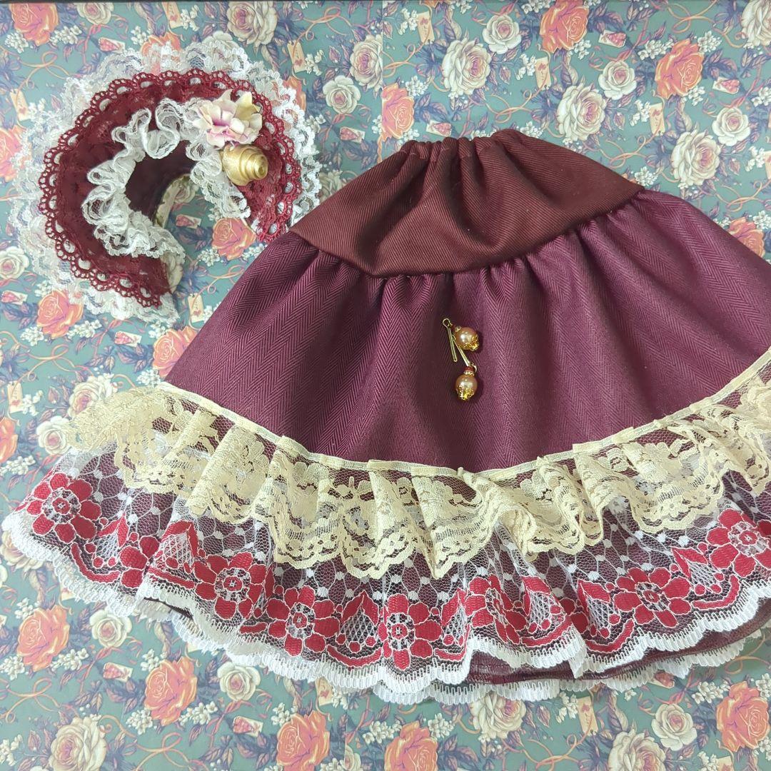 K*6様 ジェニーフレンド27cmドール服　ワインレッドの薔薇のドレス