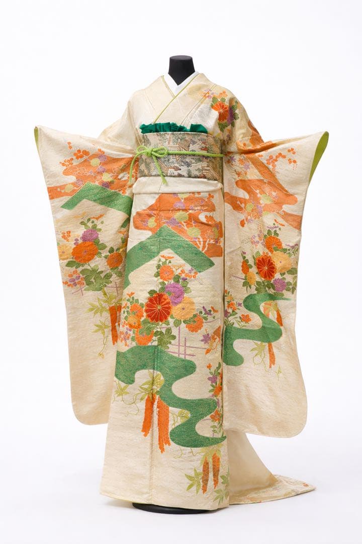 振袖 フルセット6点サイズM〜Ｌ駒刺繍　草花文　暈し染め　金銀彩　正絹
