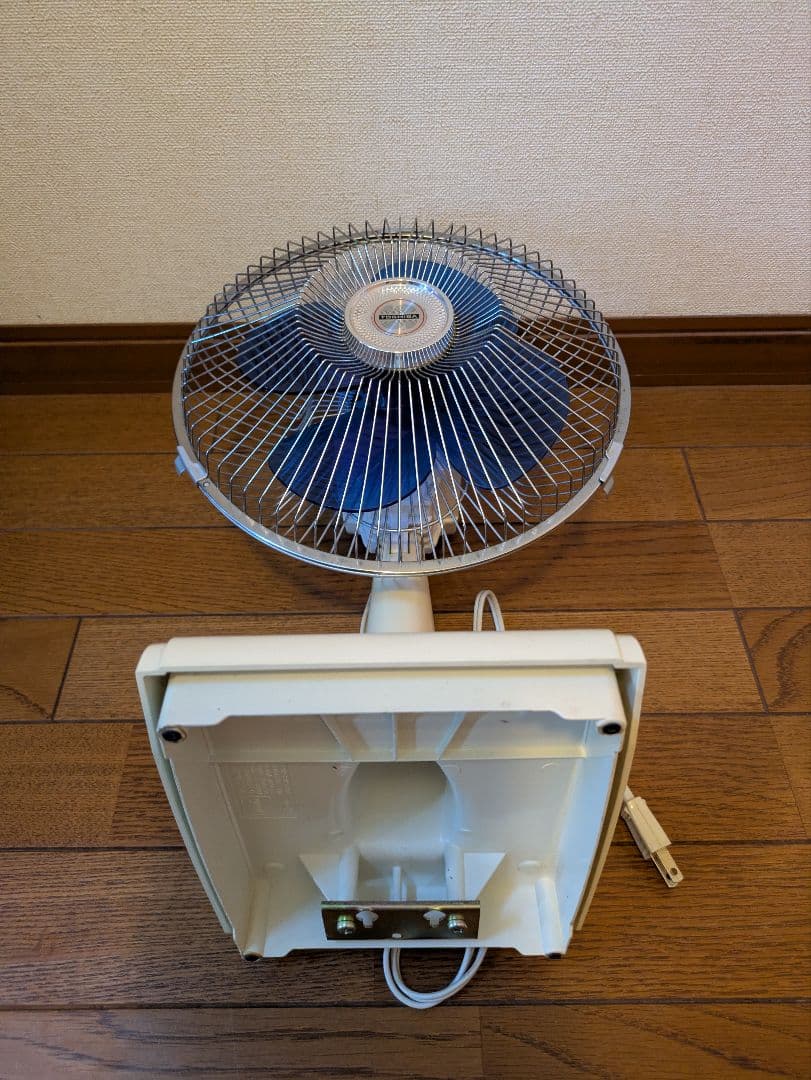 ⭕️★【昭和レトロ・アンティーク】 東芝　卓上扇風機　Ｄ-20PB ★⭕️