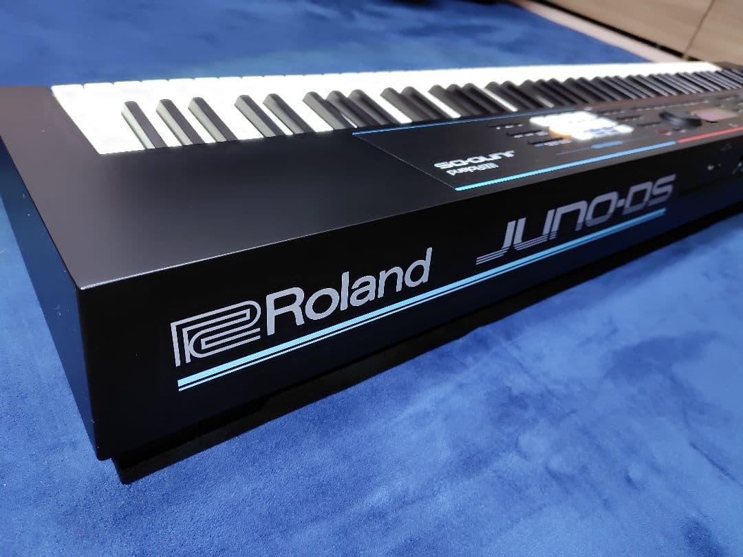 Roland JUNO-DS 88 シンセサイザー