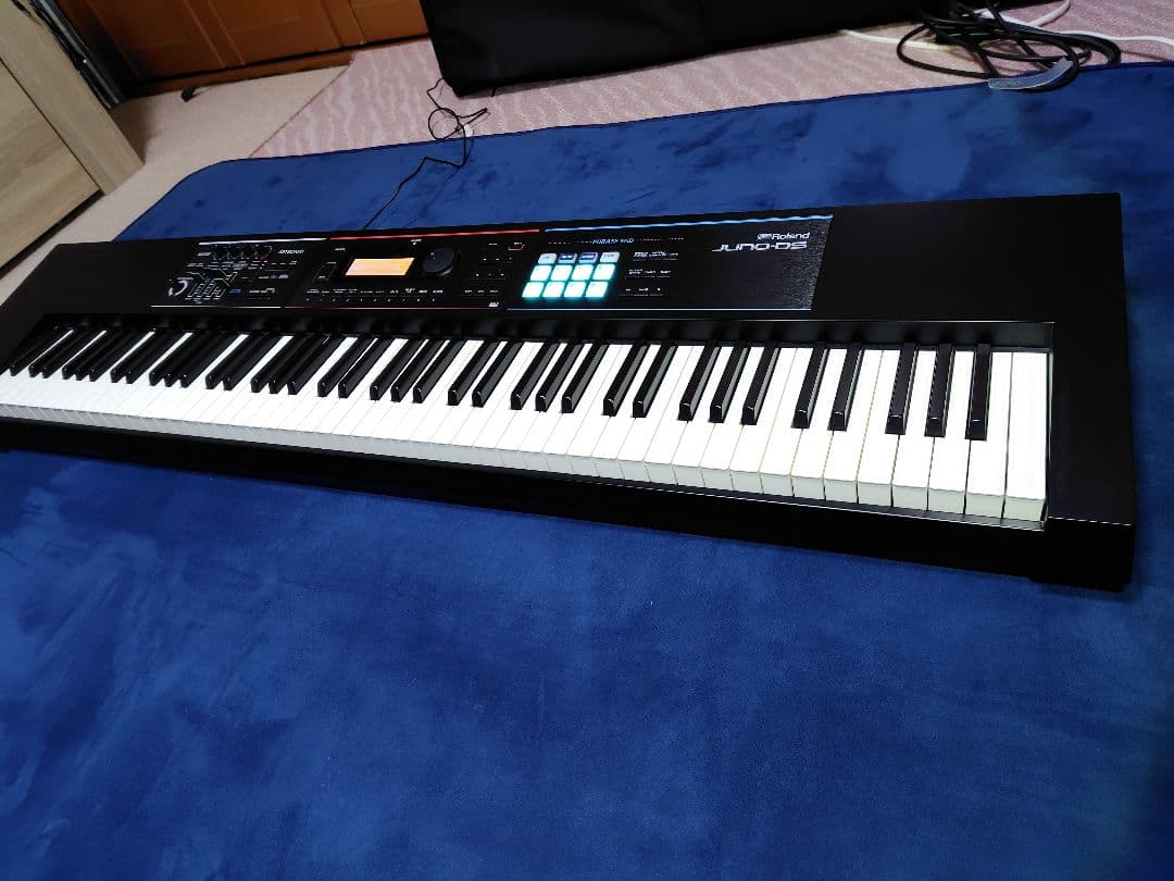 Roland JUNO-DS 88 シンセサイザー