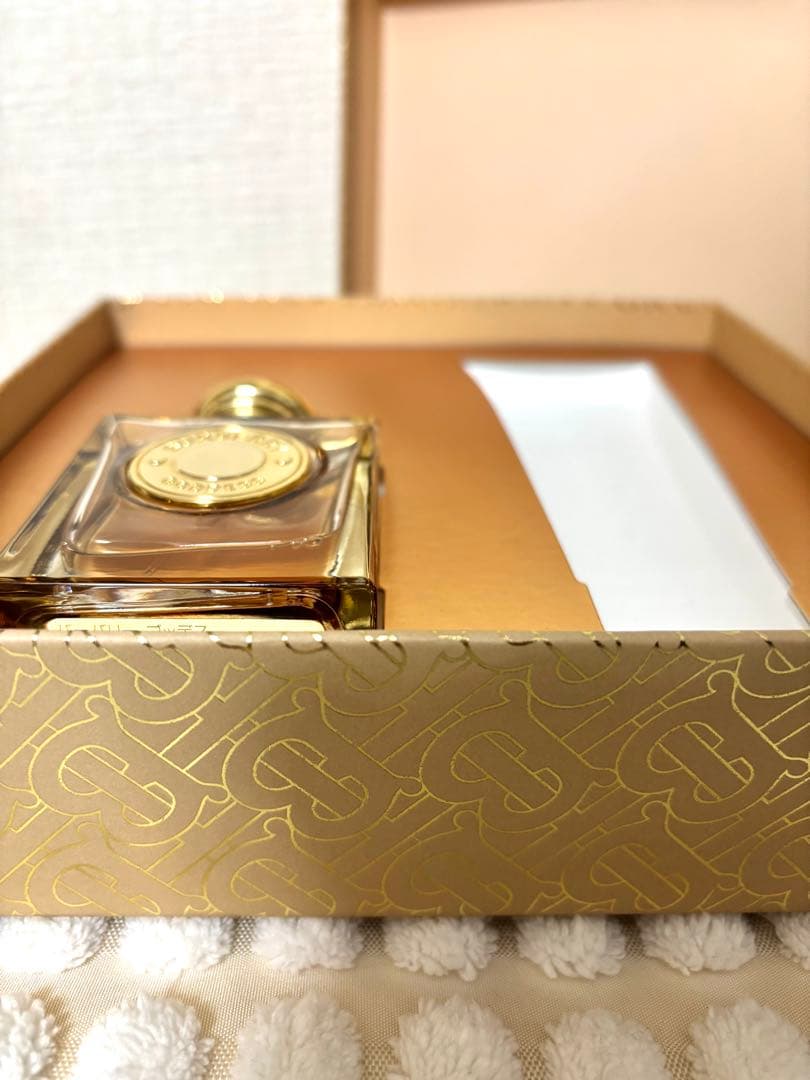⭐︎最終値下げ⭐︎限定セット BURBERRYゴッデス オードパルファム 50mL