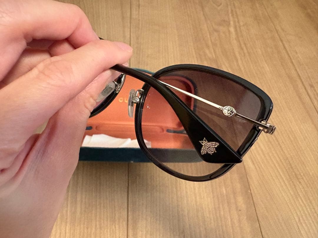 GUCCI スクエアサングラス ケース付き