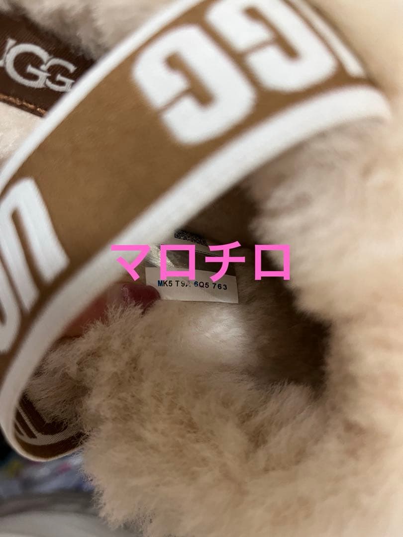 靴 UGG Funkette
