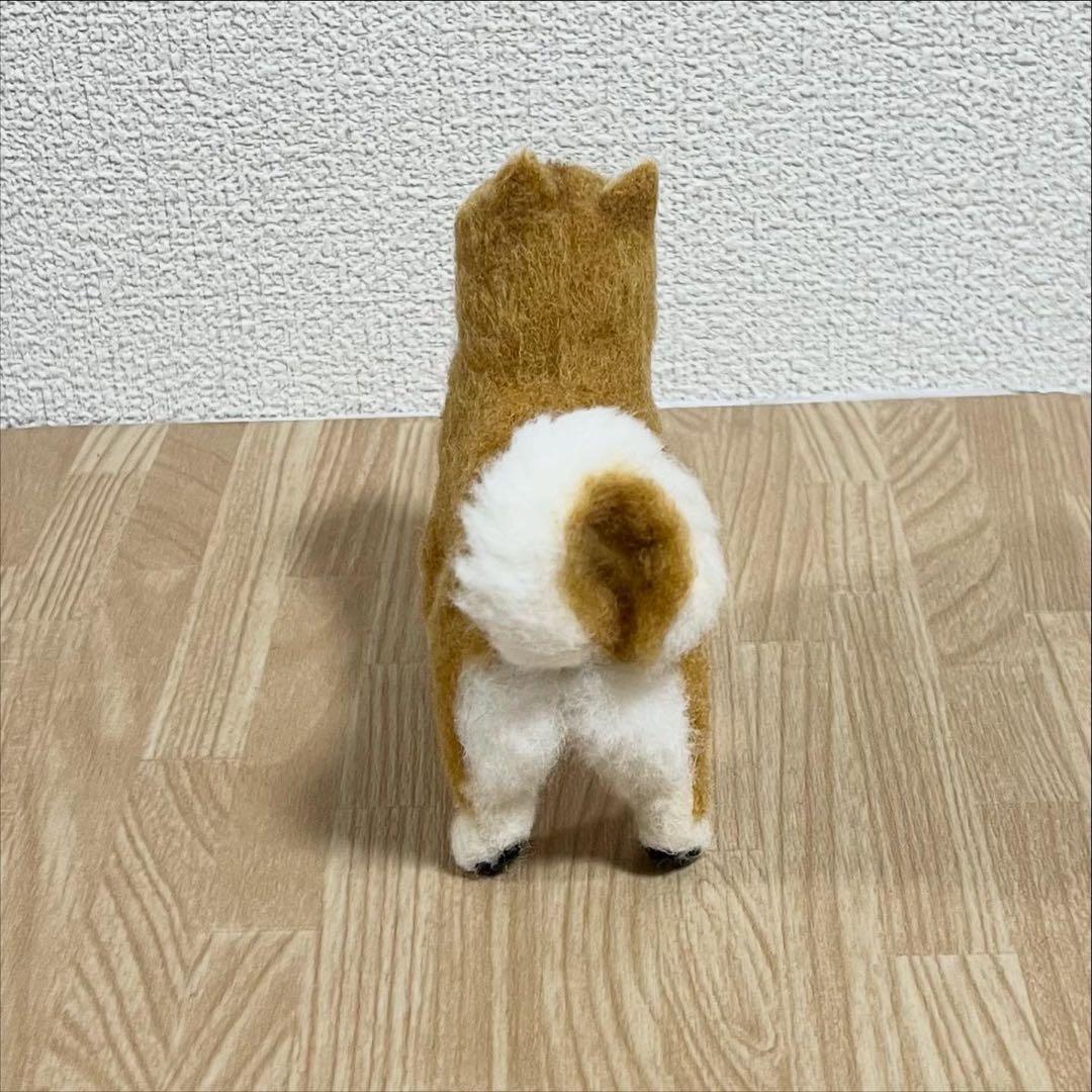 羊毛フェルト　柴犬　立ち姿　手乗りサイズ　ハンドメイド
