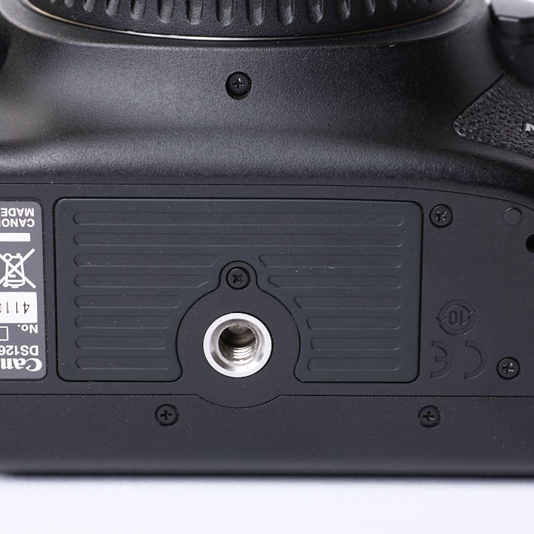 Canon EOS 5D Mark III 本体と付属品