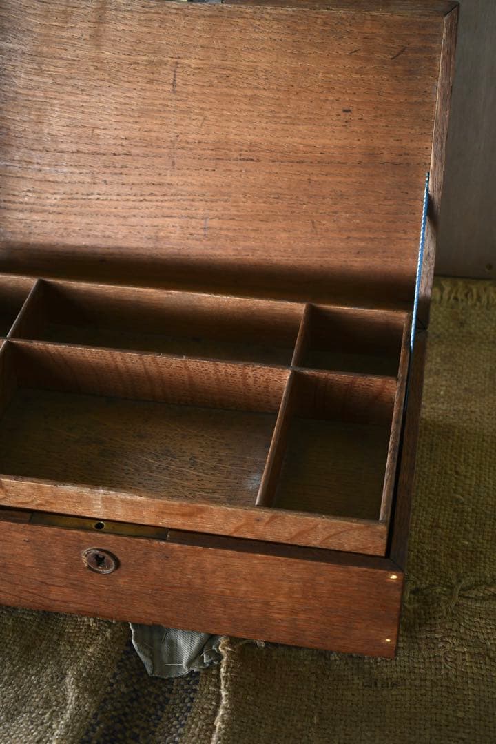 French vintage 木箱　ソーイングボックス　古道具　ブロカント