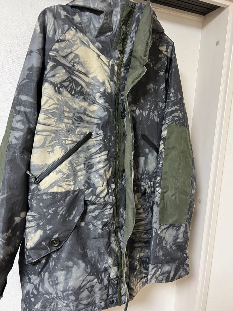 BURTON スノボウェア ジャケット リアルツリーカモ柄 バートン Mサイズ