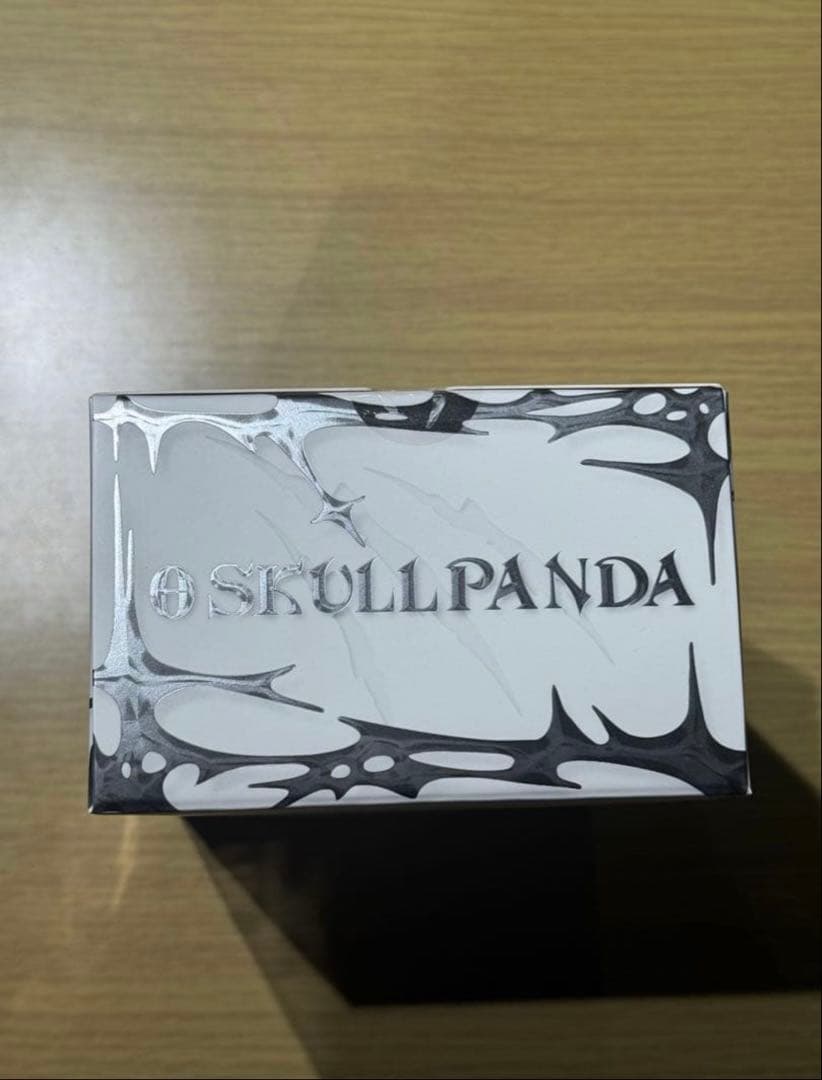 日本限定・正規品SKULLPANDA × XG ぬいぐるみペンダント グレー2点