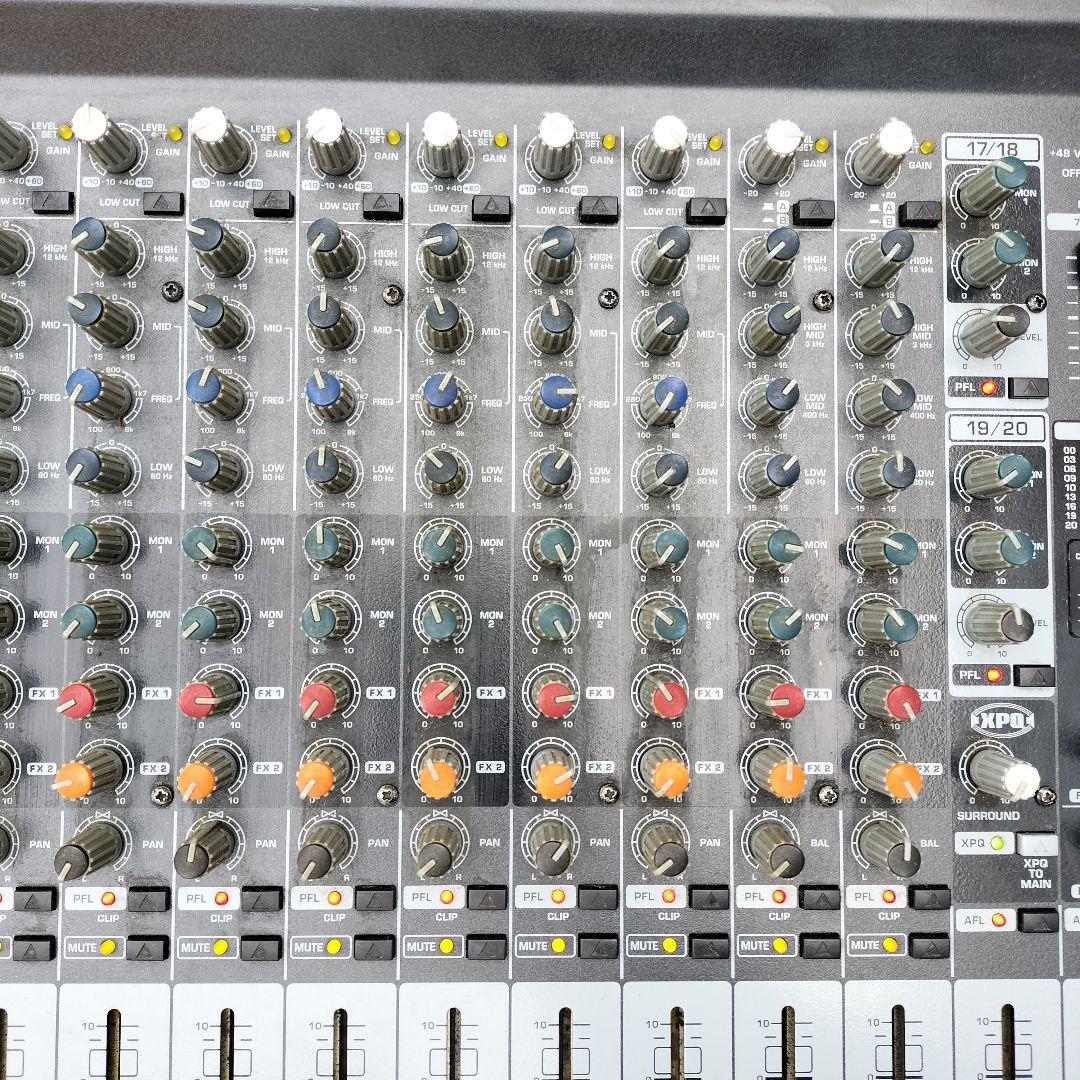 Behringer Europower PMP6000 パワードミキサー