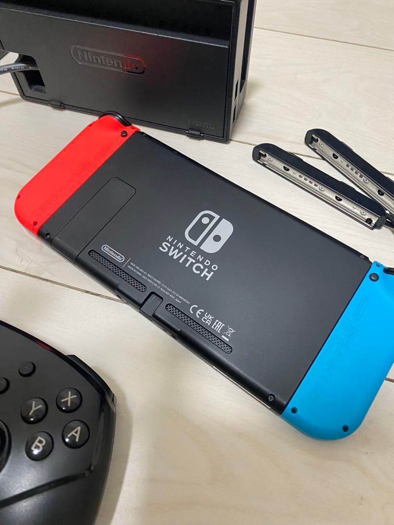【美品】Nintendo Switch ＋1個コントローラー
