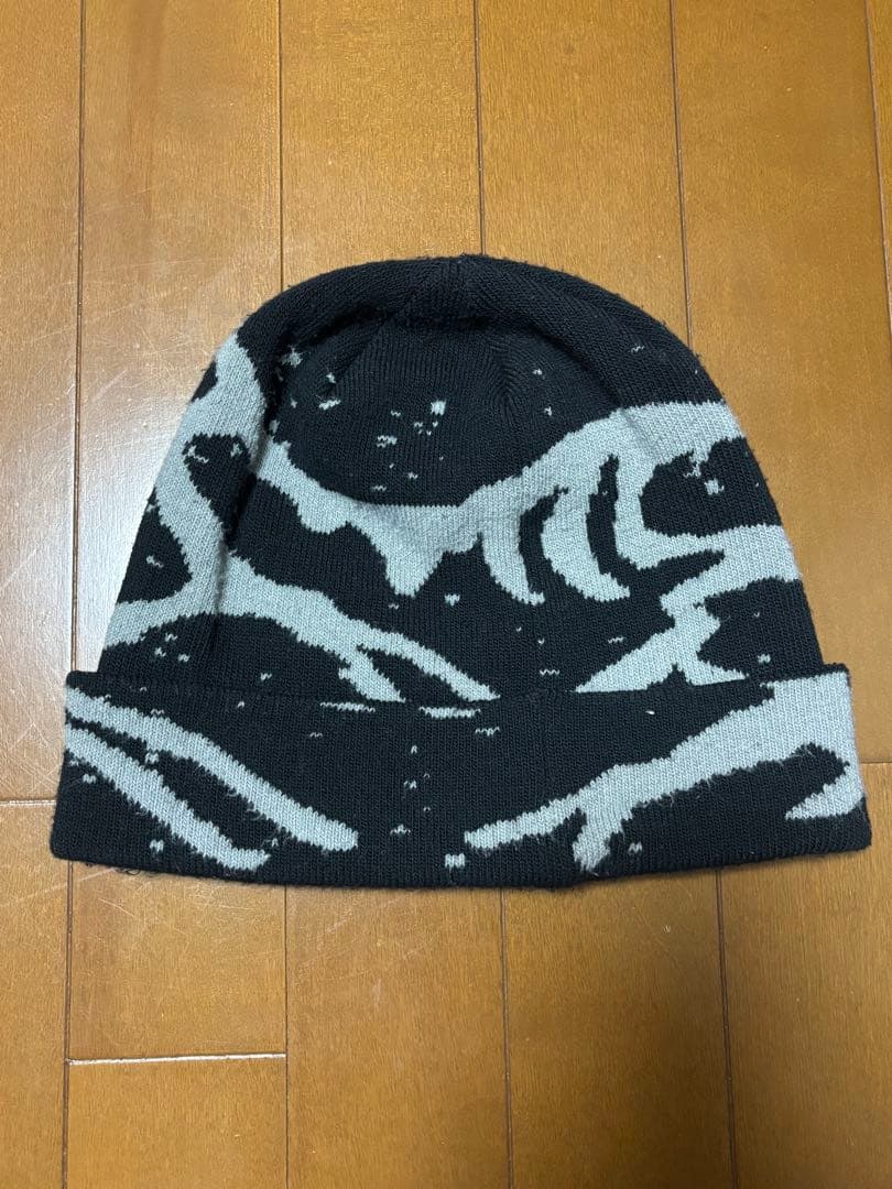 ARC'TERYX ニット帽 黒・灰色