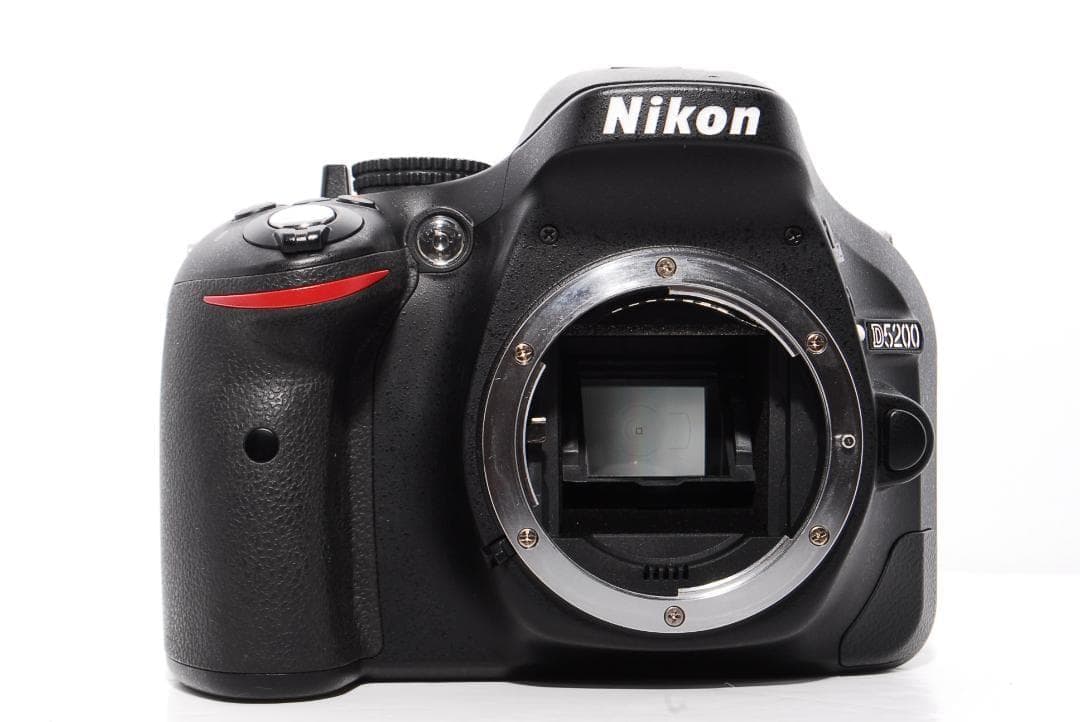 ✨ショット数極少 自撮り可能機種✨Nikon D5200レンズセット