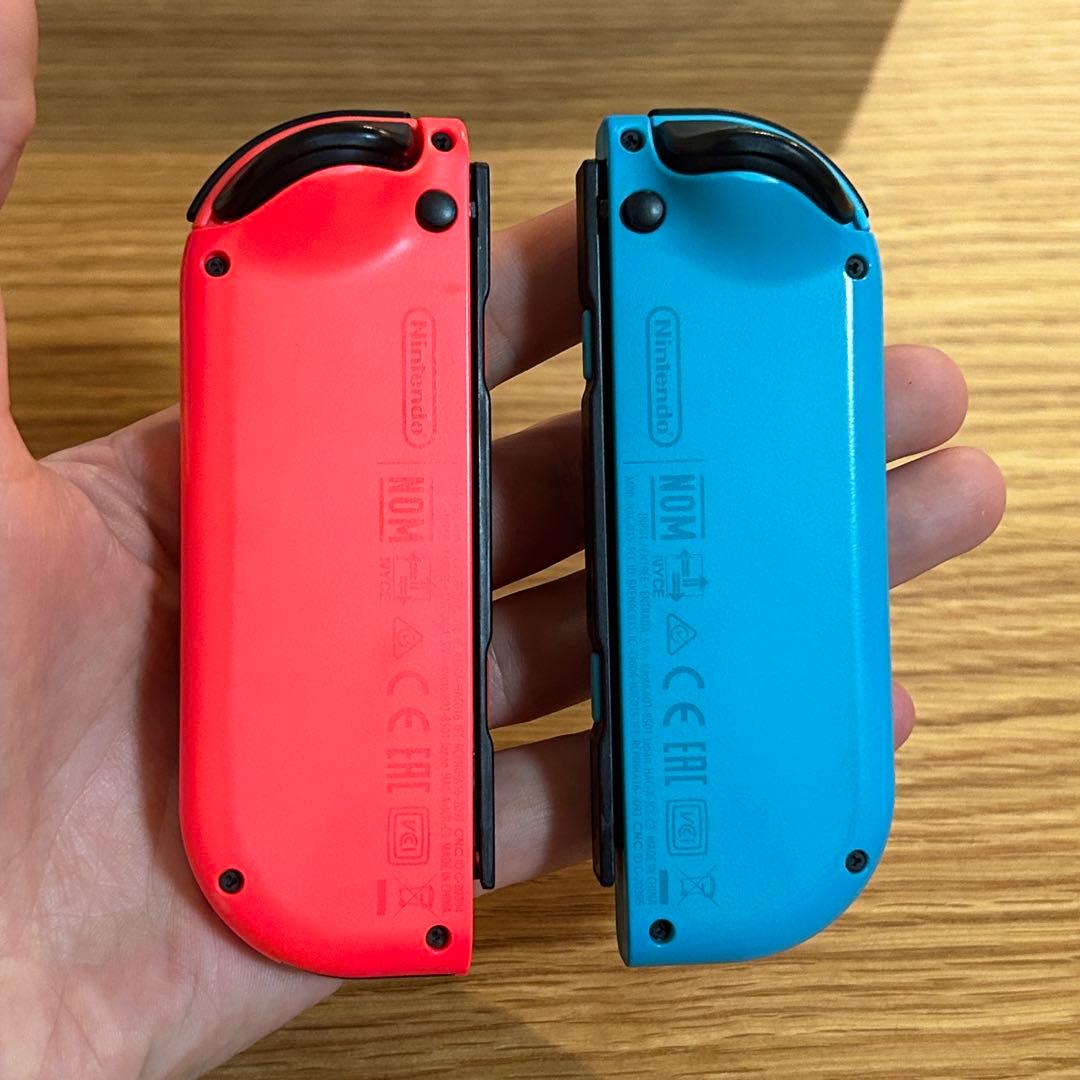 Nintendo Switch 本体 ネオンブルー・ネオンレッド（箱あり）