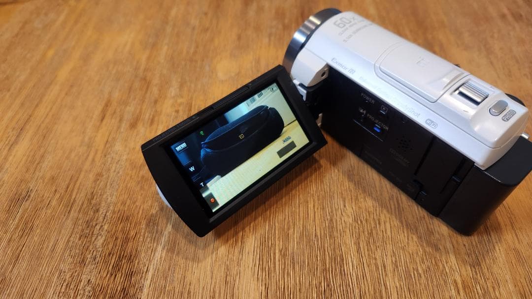 SONY ハンディカム HDR-PJ540 白 　バッテリー２個付き