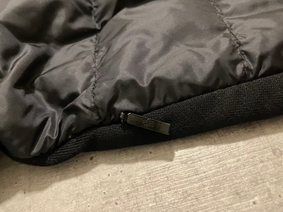 Moncler モンクレール　ダウンとスウェット生地のカーディガン