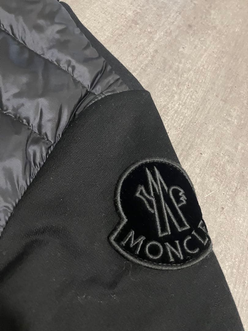 Moncler モンクレール　ダウンとスウェット生地のカーディガン
