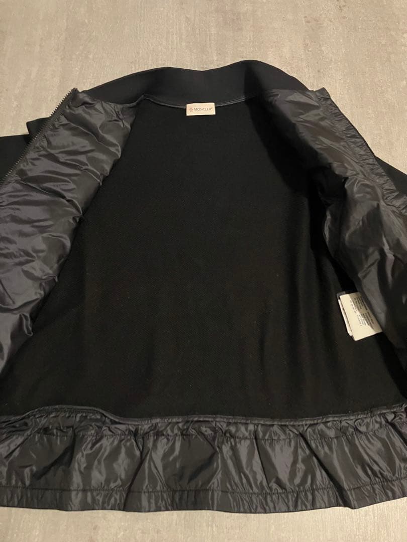 Moncler モンクレール　ダウンとスウェット生地のカーディガン