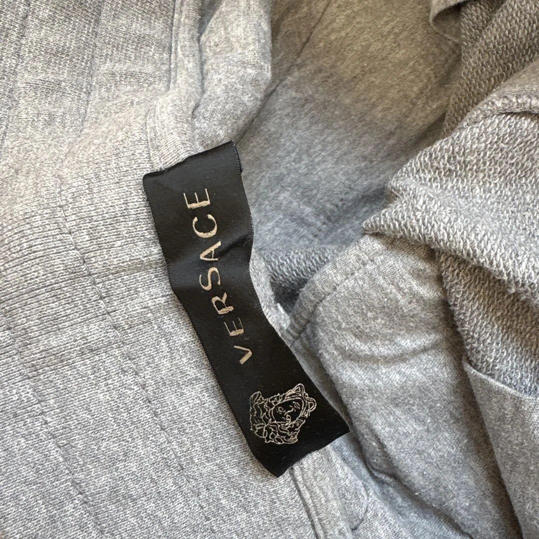 G1138 VERSACE スウェット ズボン ロゴワッペン
