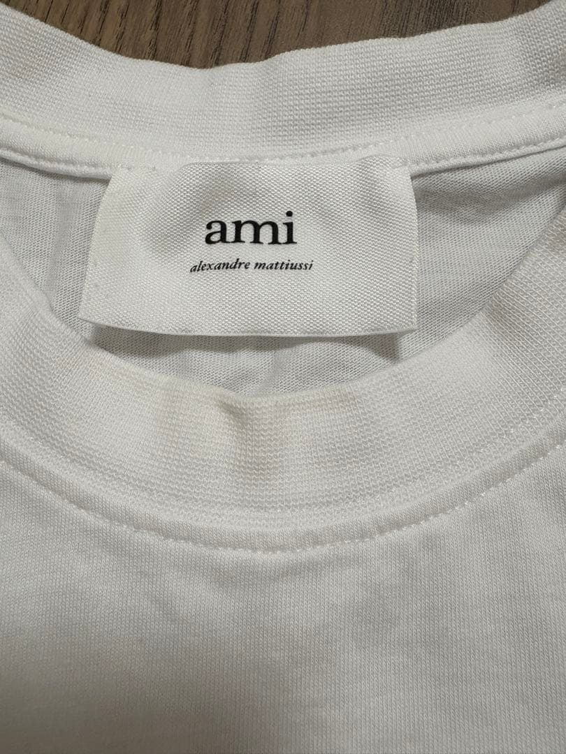 ami paris ホワイト Tシャツ ハート刺繍