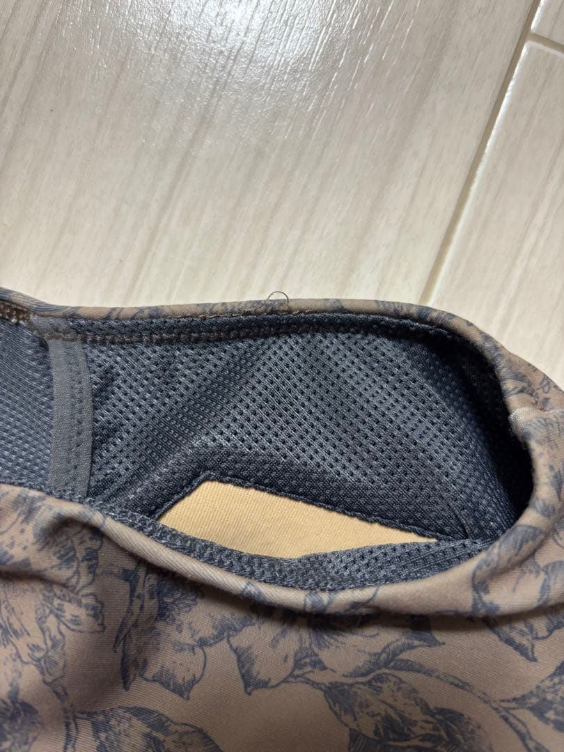 【美品】花柄デザイン ヨガタンクトップ　Ｍサイズ