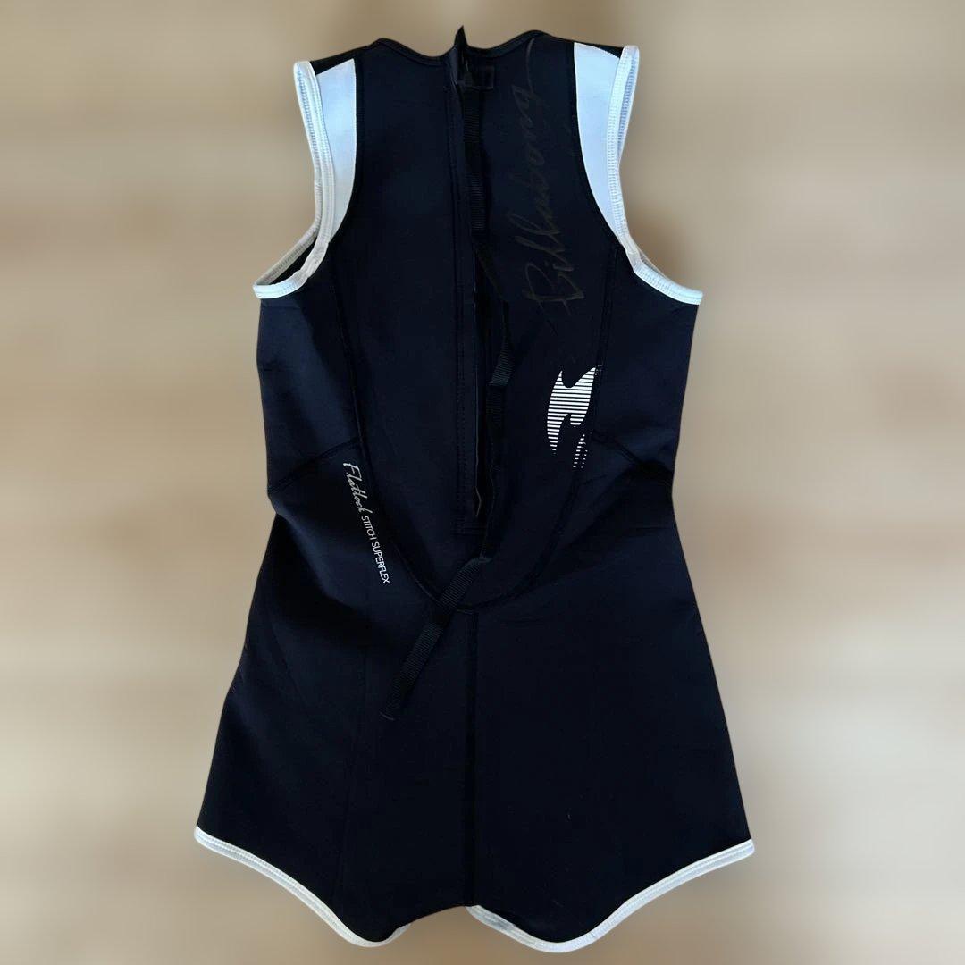 Billabong Equator 1mm ショートジョン　レディース8
