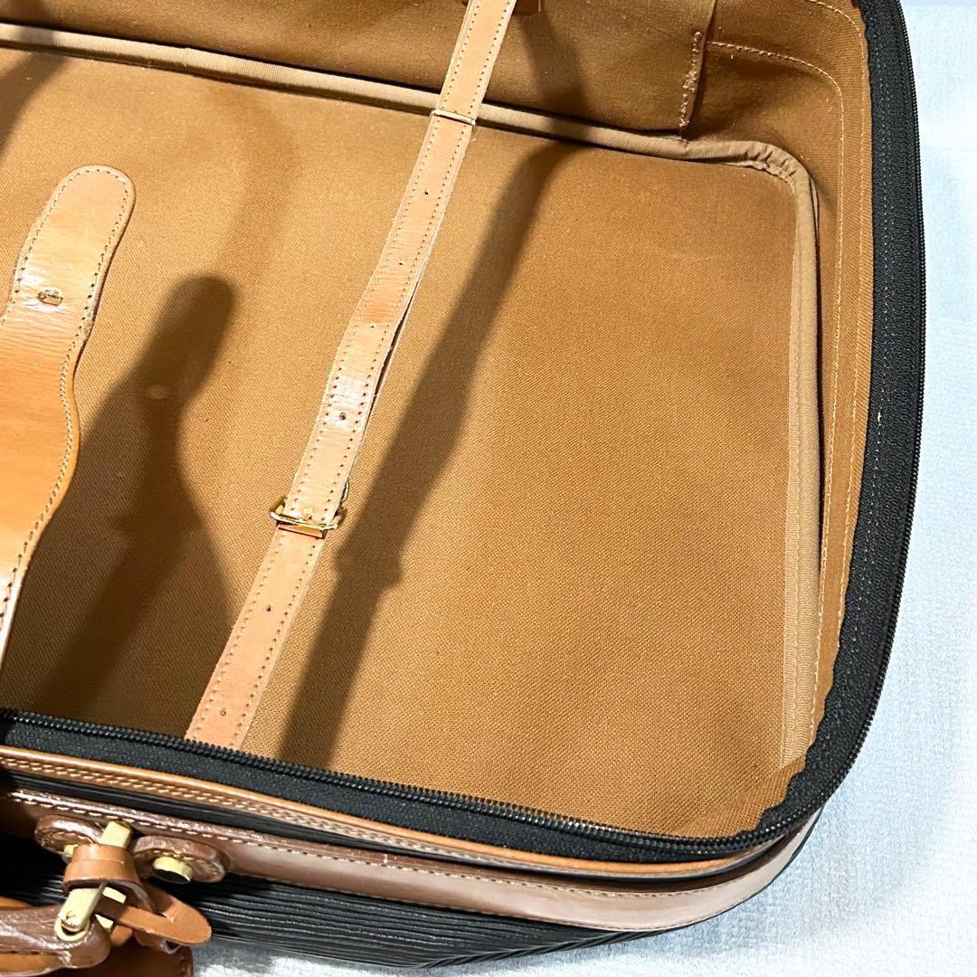 美品 フェラガモ PVC レザー トランクケース トラベルバッグ 旅行鞄