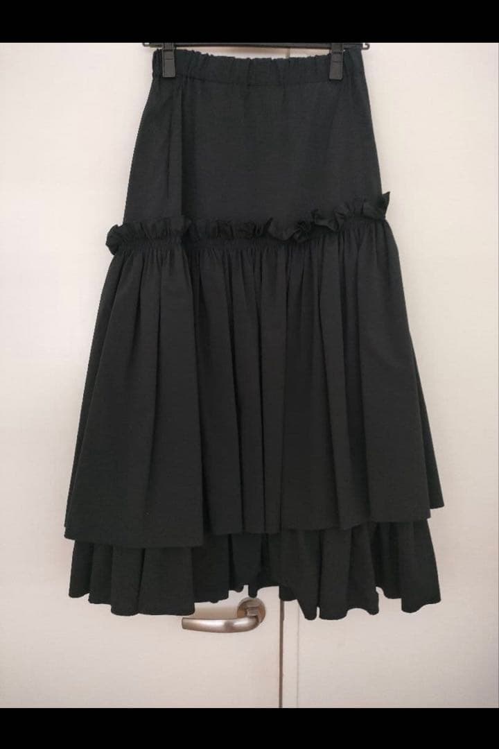 定価2万5千円ユナイテッドアローズ　ティアード ギャザースカート