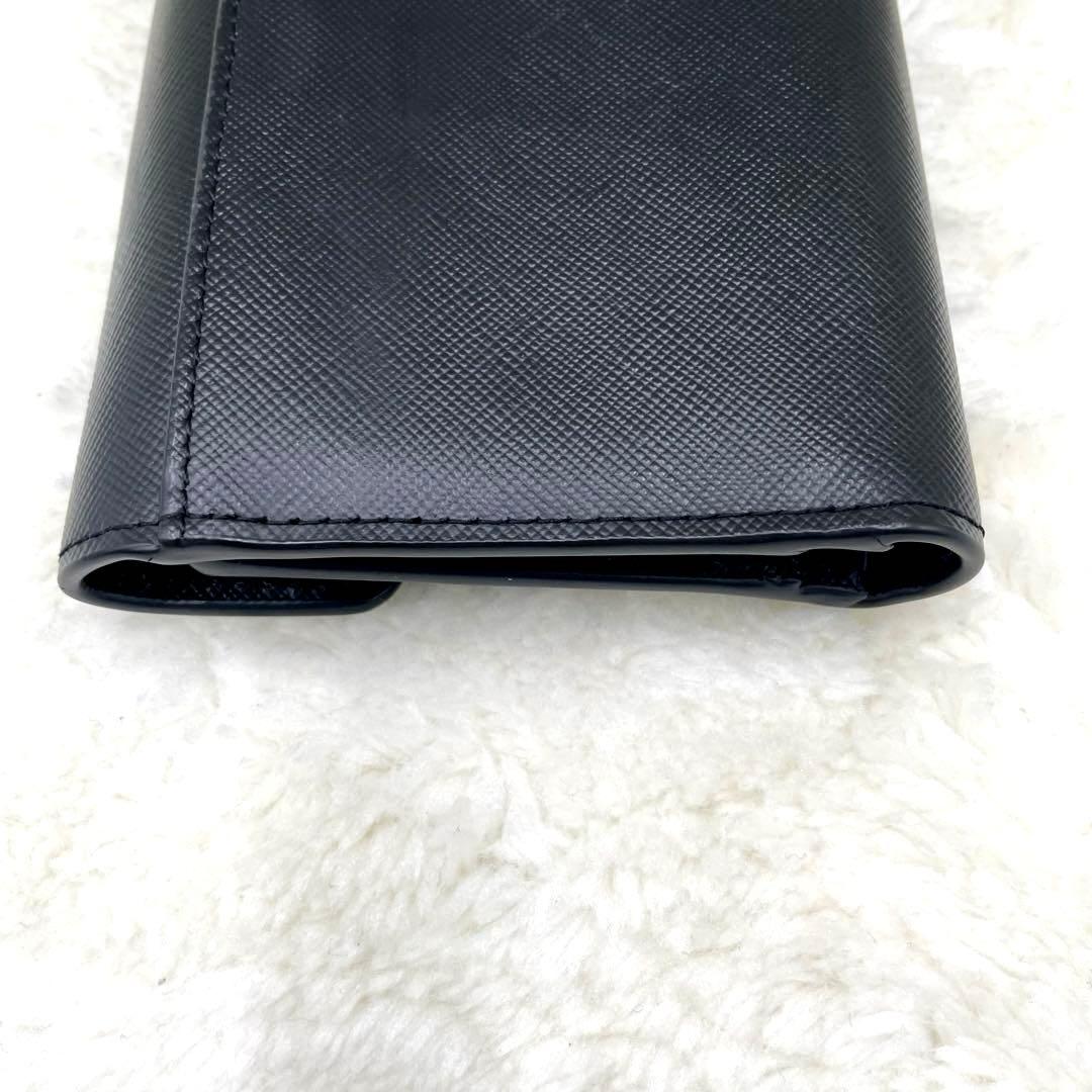 美品 マルニ MARNI 3つ折り 財布 フラップスクエアウォレット ブラック