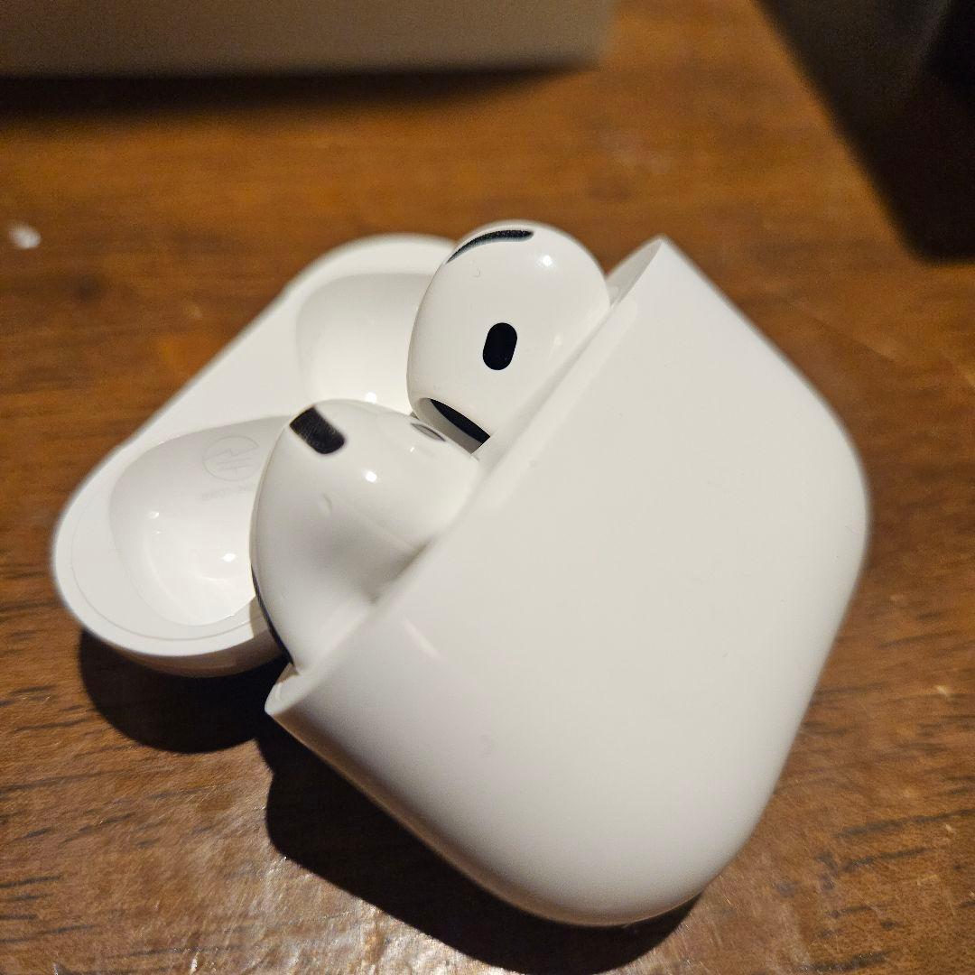 AirPods 4 ノイズキャンセリング