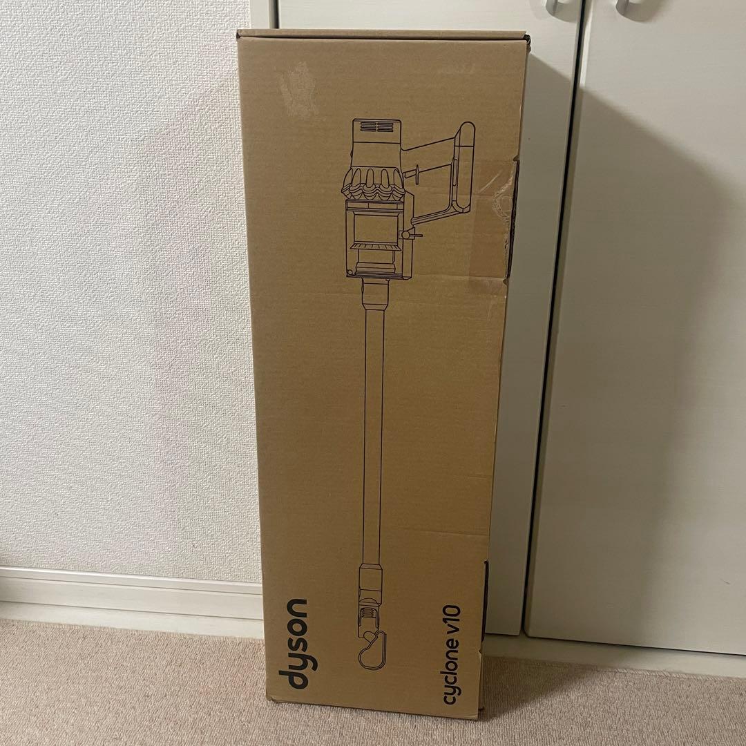 美品　Dyson ダイソン SV12 コードレス掃除機　箱・ノズル付き