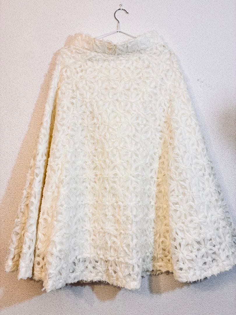 M*y様 アプワイザーリッシェ　リボン刺繍ミディ丈スカート　M 38