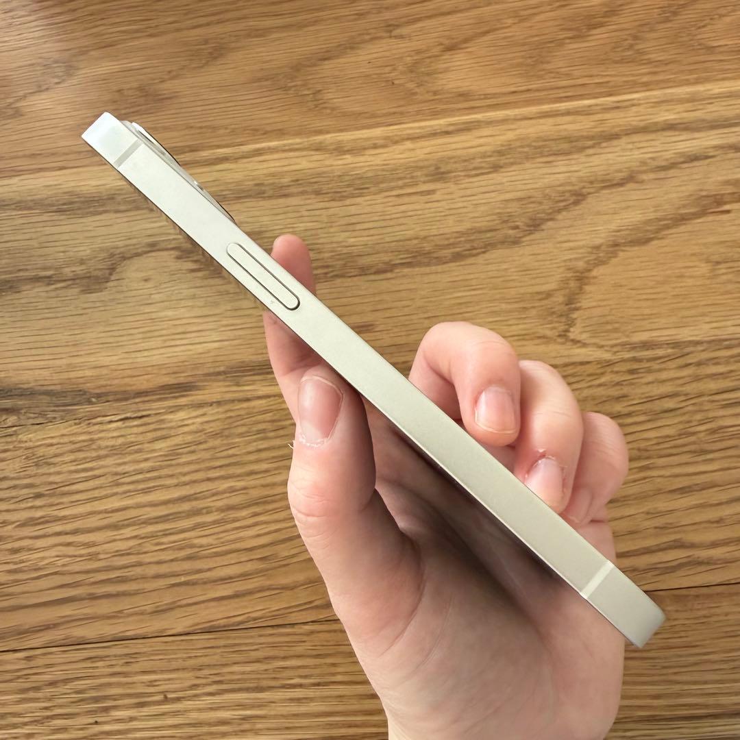 iPhone13 128GB スターライト