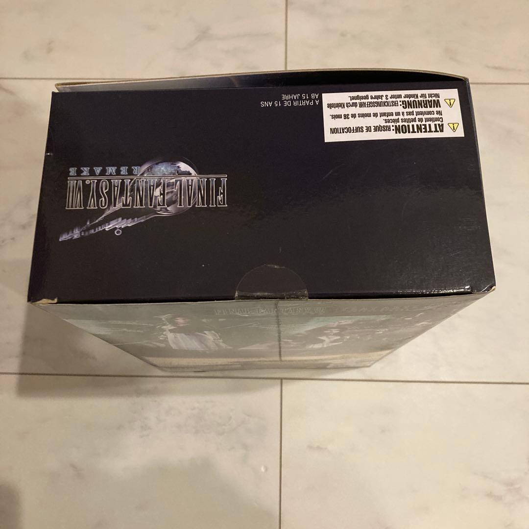 ファイナルファンタジーVII エアリス　フィギュア　新品未使用