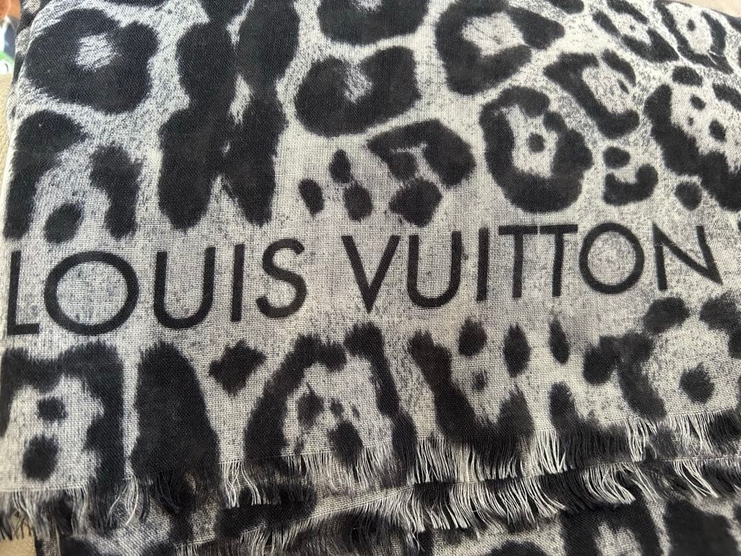 LOUIS VUITTON ショールストール