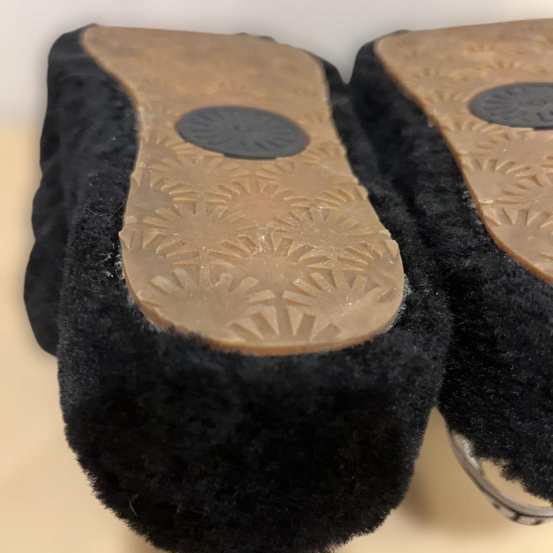 【美品】UGG ブラック ムートン　ボア スリッパ　25cm