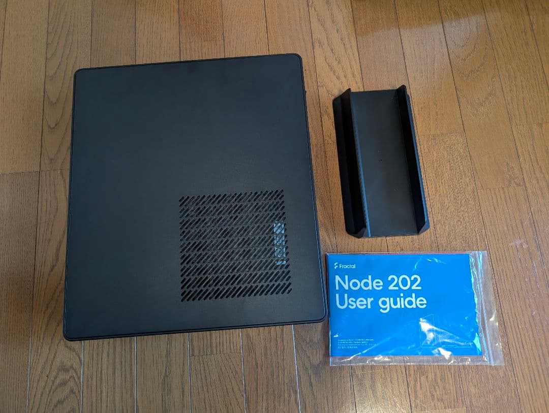 【状態良好】　Fractal Design Node 202 PCケース