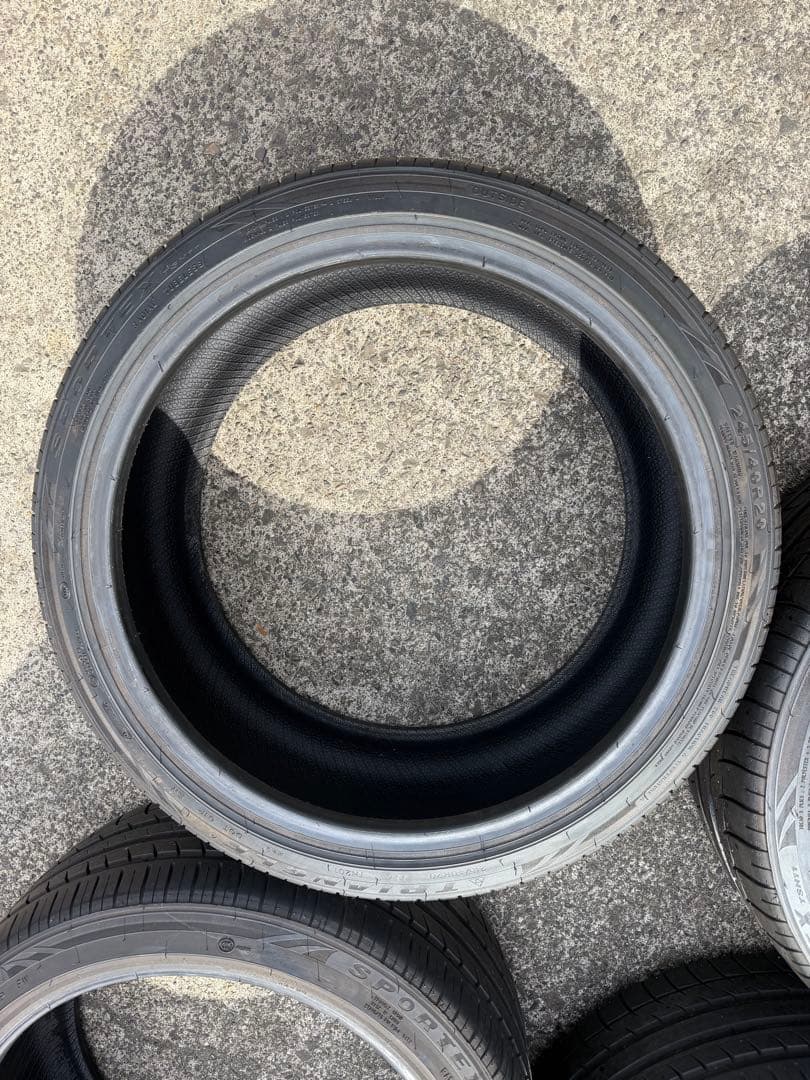 245/40r20タイヤ4本！！