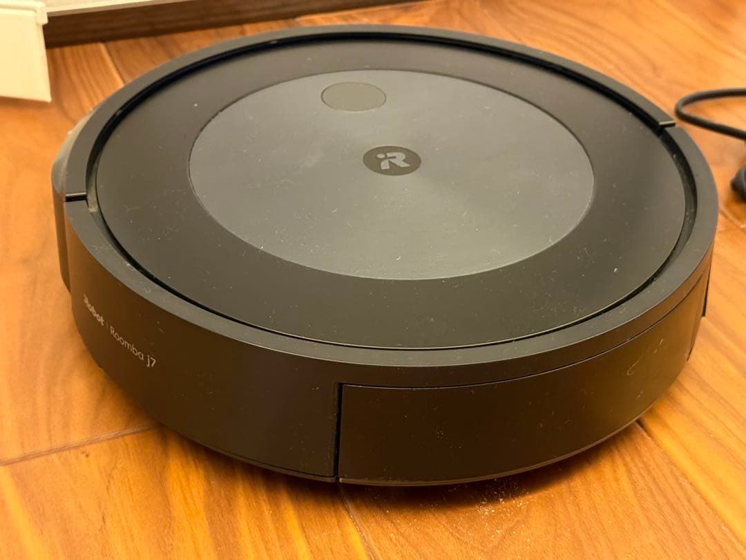 ！値下げ！【美品/箱付き】ロボット掃除機 ルンバ j7 j715860