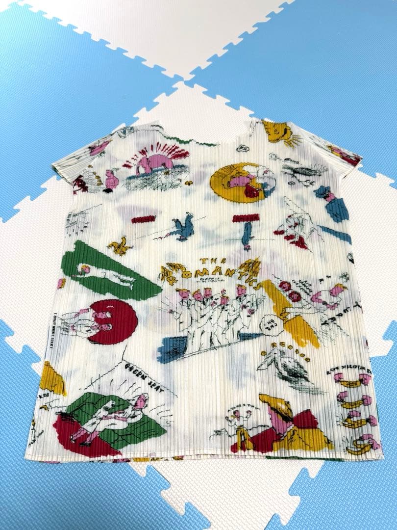 ✨美品✨PLEATS PLEASE イッセイミヤケ ロゴトップス