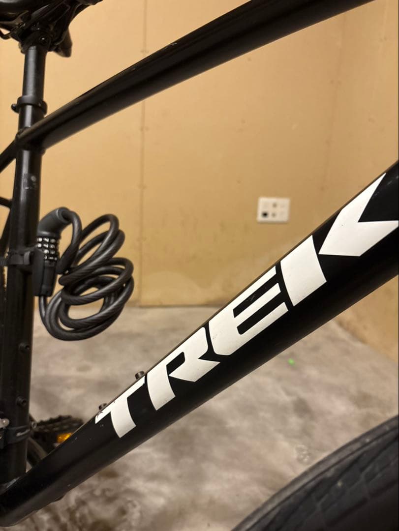 【dom】TREK FX1 Disc クロスバイク ※要修理