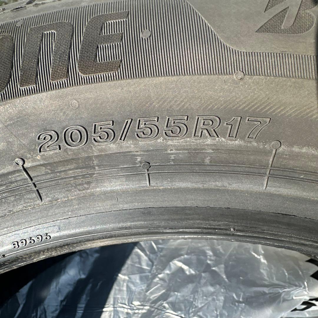 ブリヂストン205/55R17 未使用タイヤ4本セット