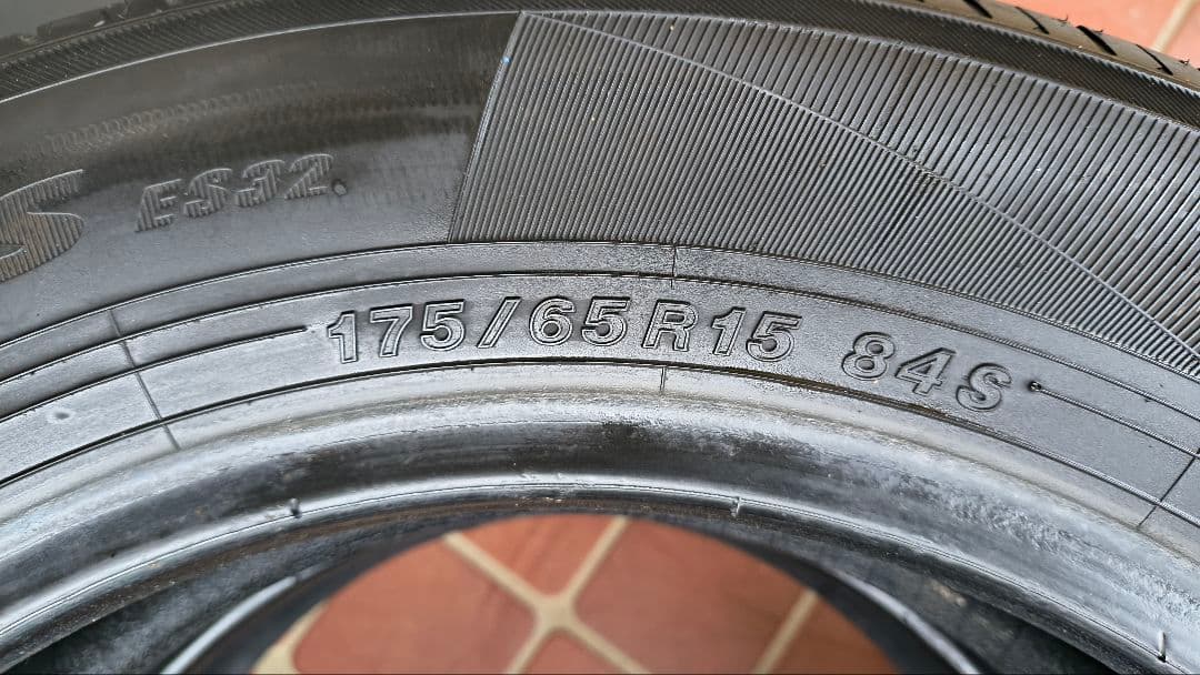 YOKOHAMA BluEarth-ES32 　175/65R 15 ２本