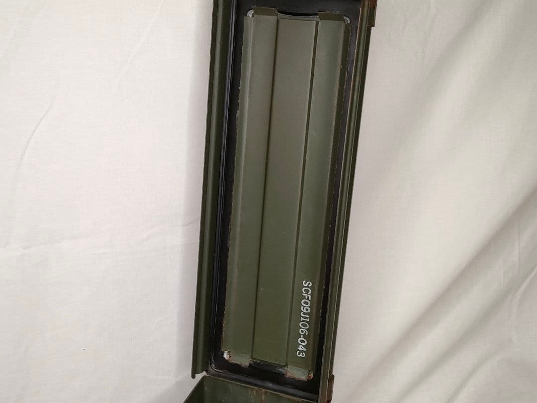 [米軍実物]アーモ缶 ロングサイズ 弾薬箱 ステンシル付 アンモボックス