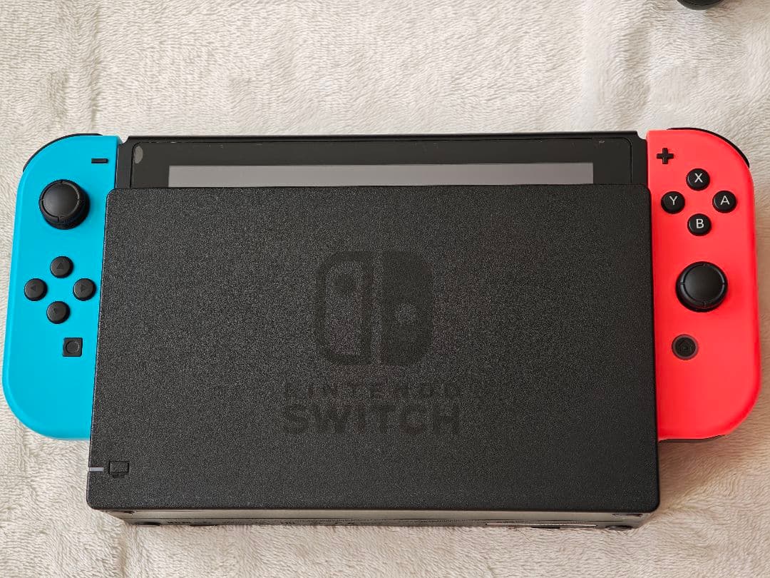 さ*け様 Nintendo Switch 本体 青/赤 sdカード64gb付き