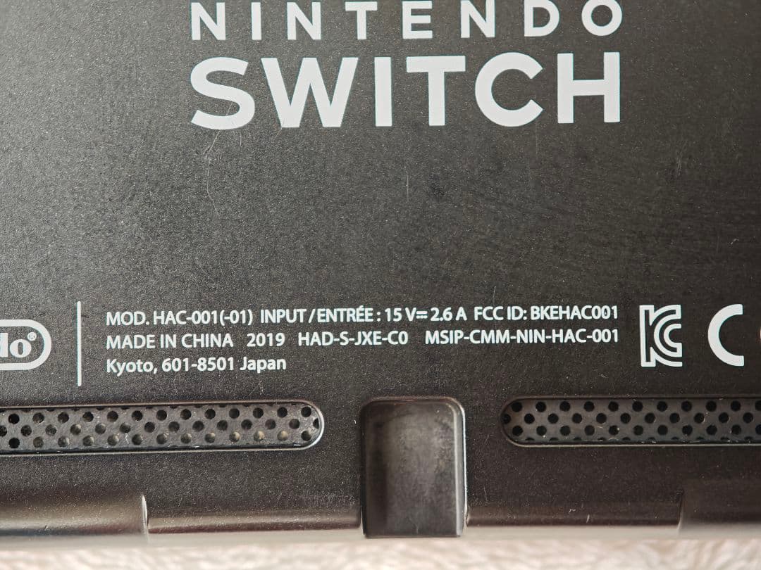 さ*け様 Nintendo Switch 本体 青/赤 sdカード64gb付き