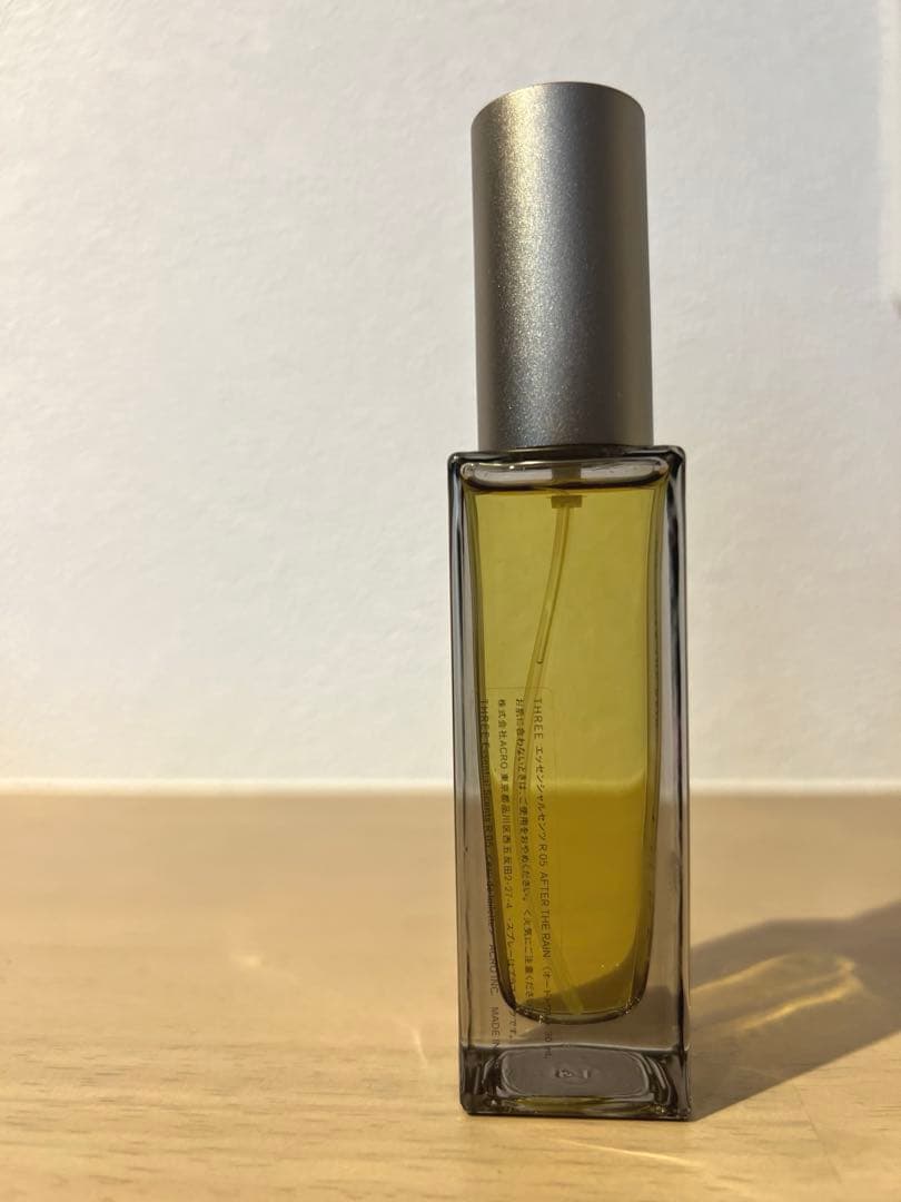 THREE ♡ エッセンシャルセンツ R 05 ♡ 30ml