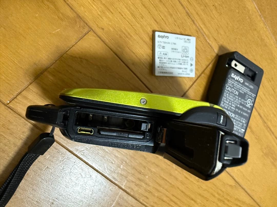 SANYO Xacti DMX-CA9 防水ビデオカメラ