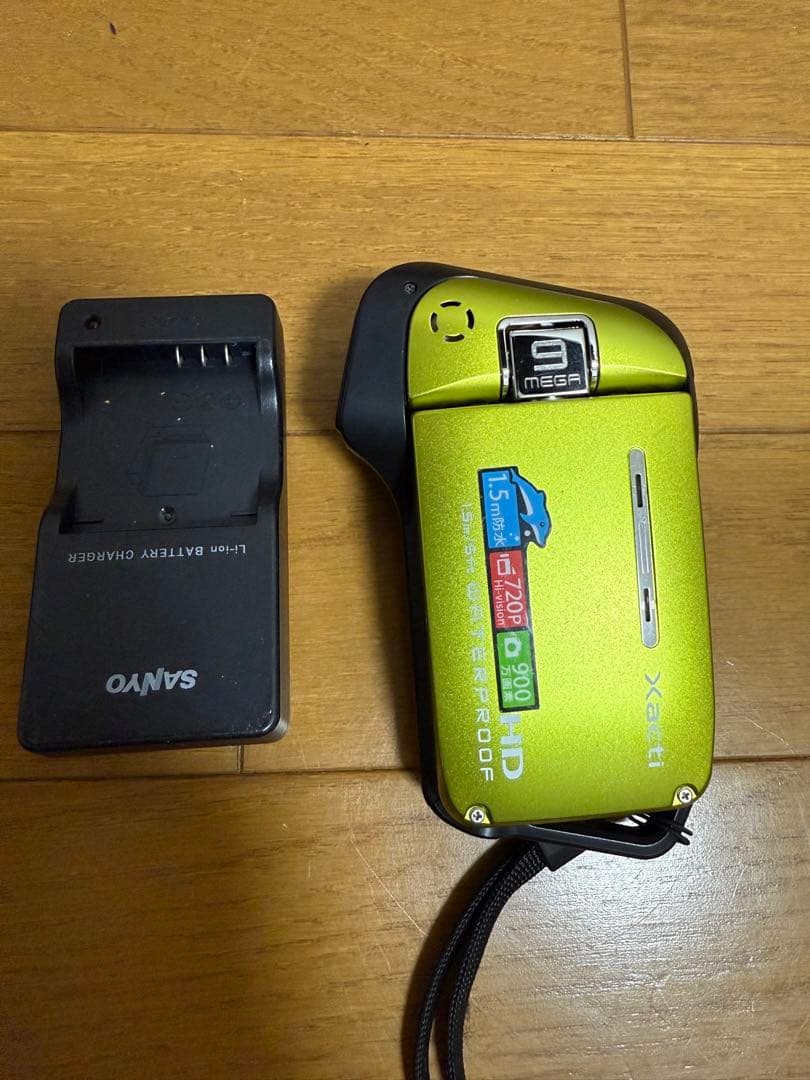SANYO Xacti DMX-CA9 防水ビデオカメラ