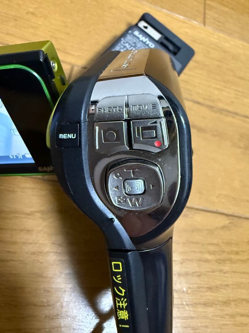 SANYO Xacti DMX-CA9 防水ビデオカメラ